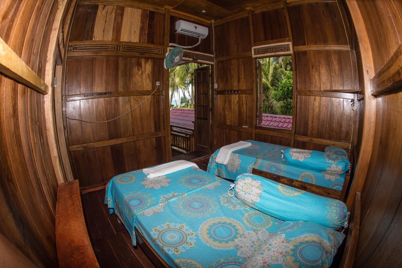 Puri Asu Resort Palau Asu Экстерьер фото
